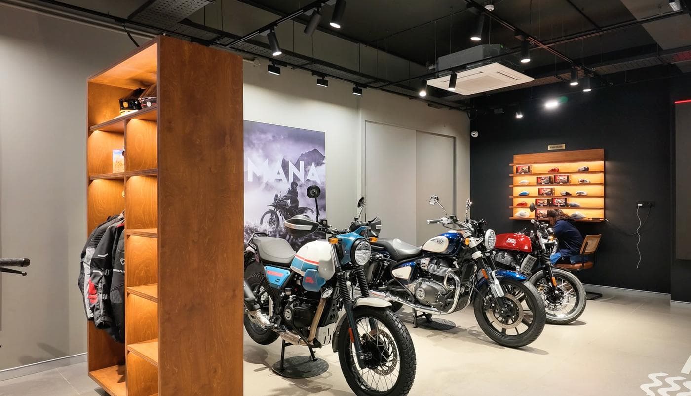 Royal Enfield — One showroom, multiple interactive modes